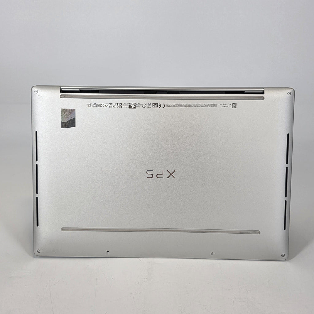 Dell XPS 13 Plus 9320 Silver 1.9 GHz Intel Core i7 13th Gen. 16GB RAM 256GB Solid State Drive