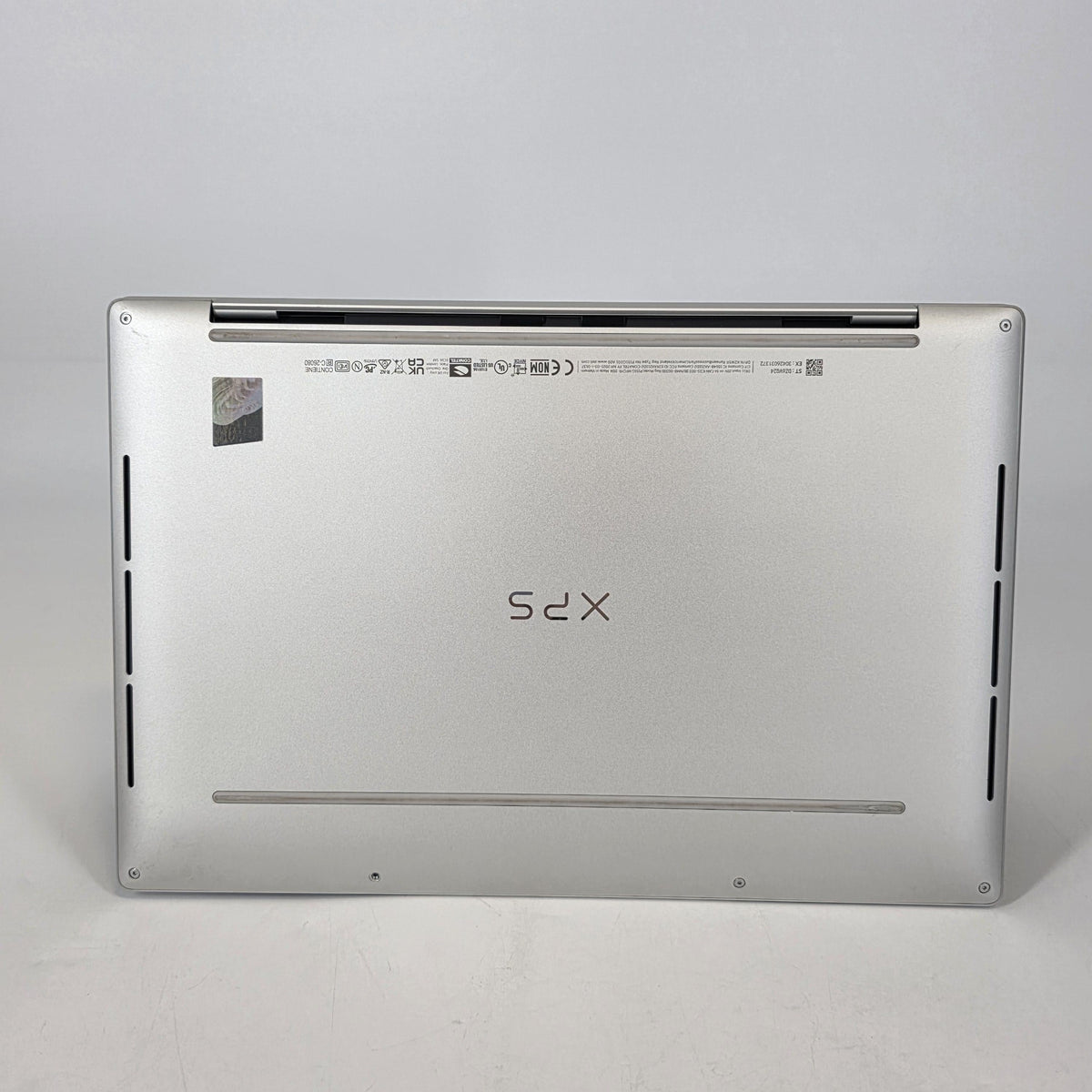 Dell XPS 13 Plus 9320 Silver 1.9 GHz Intel Core i7 13th Gen. 16GB RAM 256GB Solid State Drive