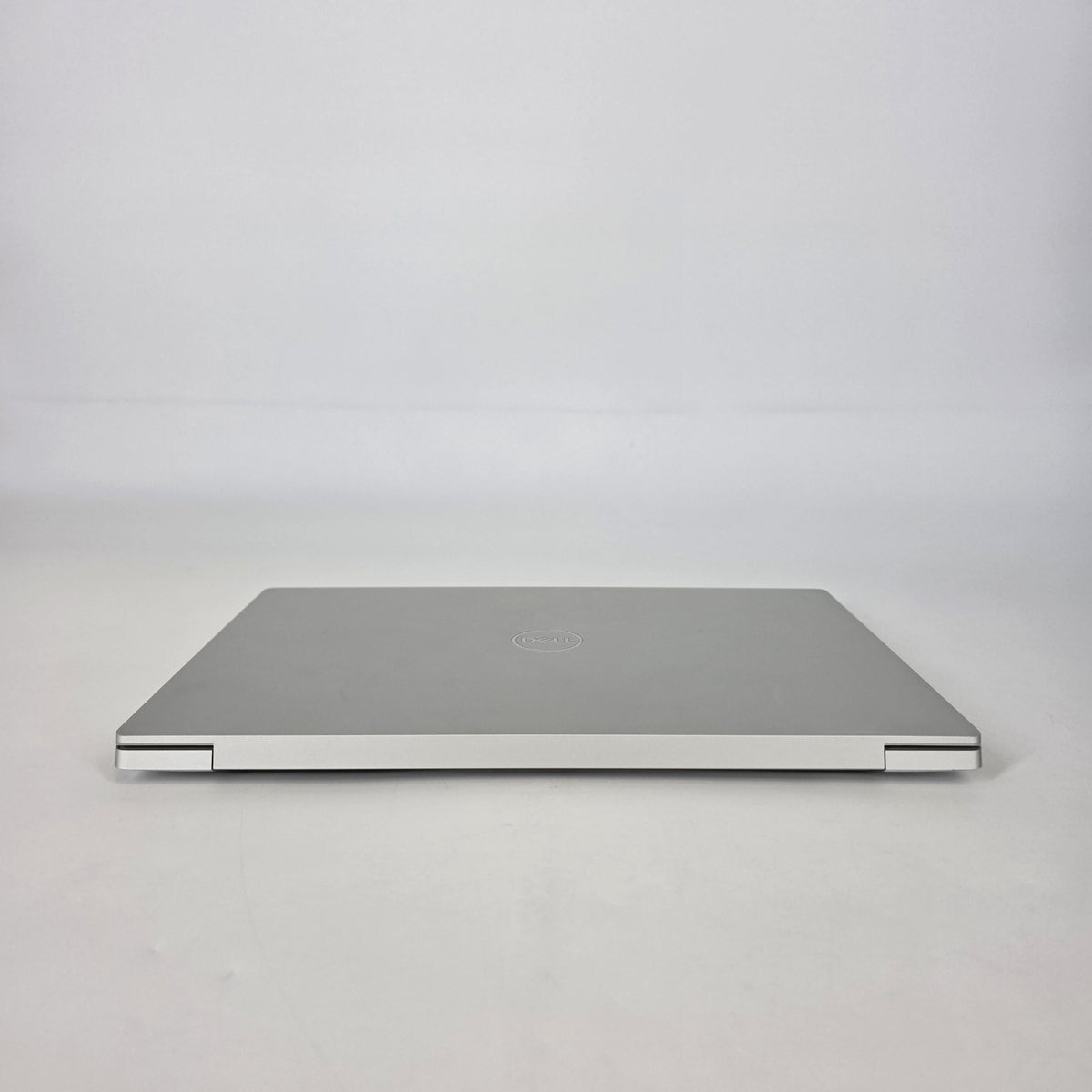 Dell XPS 13 Plus 9320 Silver 1.9 GHz Intel Core i7 13th Gen. 16GB RAM 256GB Solid State Drive