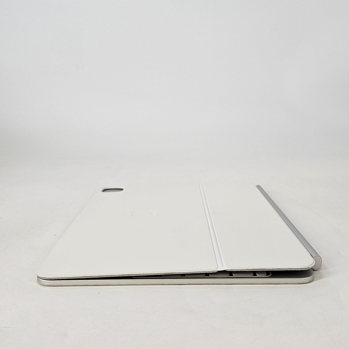 Apple Magic Keyboard for iPad Pro 13in(M4) A2974 White