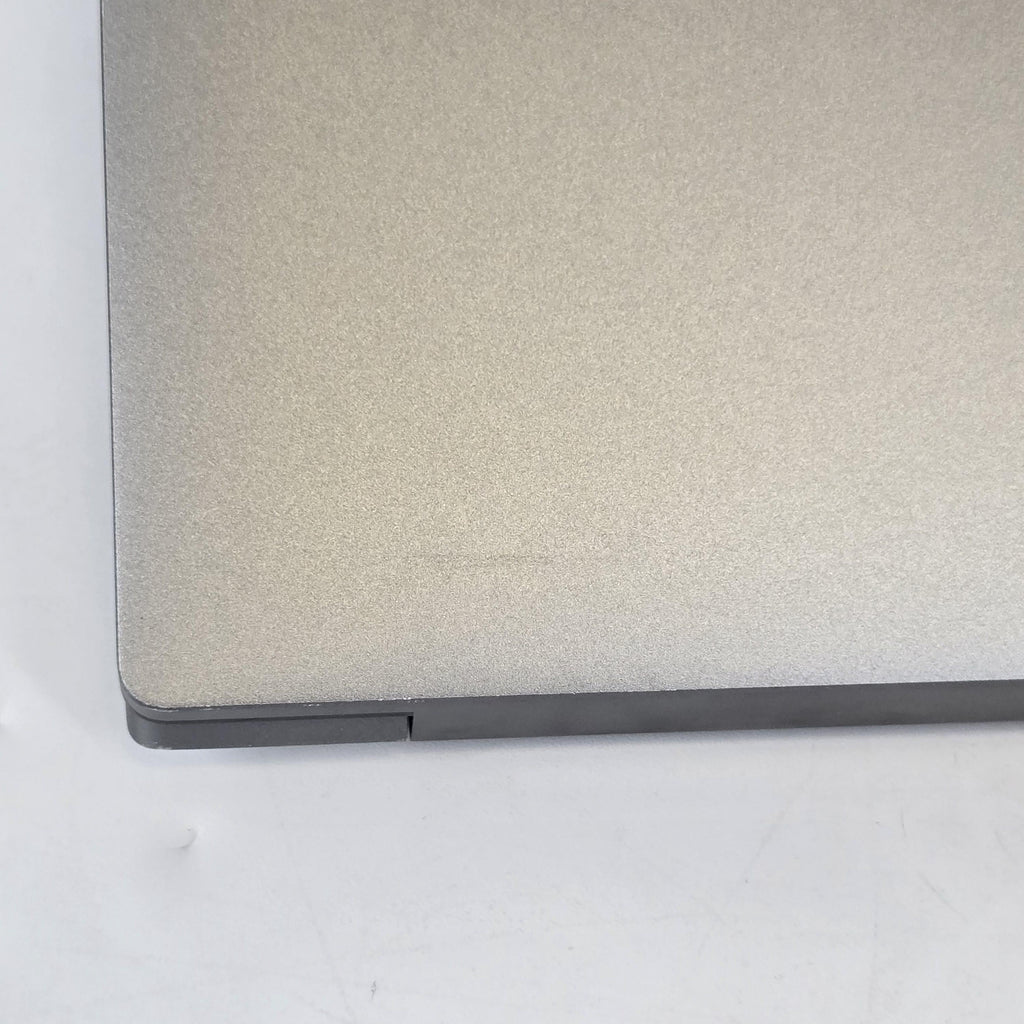 Precision 5570 15.6 Gray 2.3 GHz Intel Core i7 12th Gen. 16GB RAM 256GB Solid State Drive NVIDIA RTX A2000 8 GB