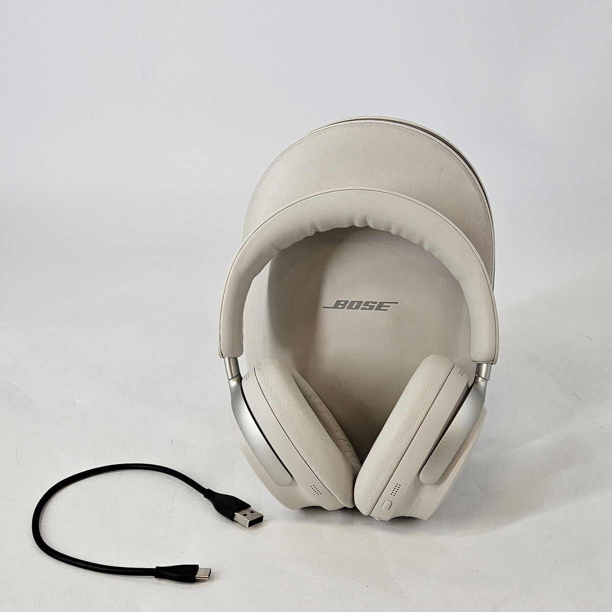 Bose QuietComfort Ultra Headphones White Smoke