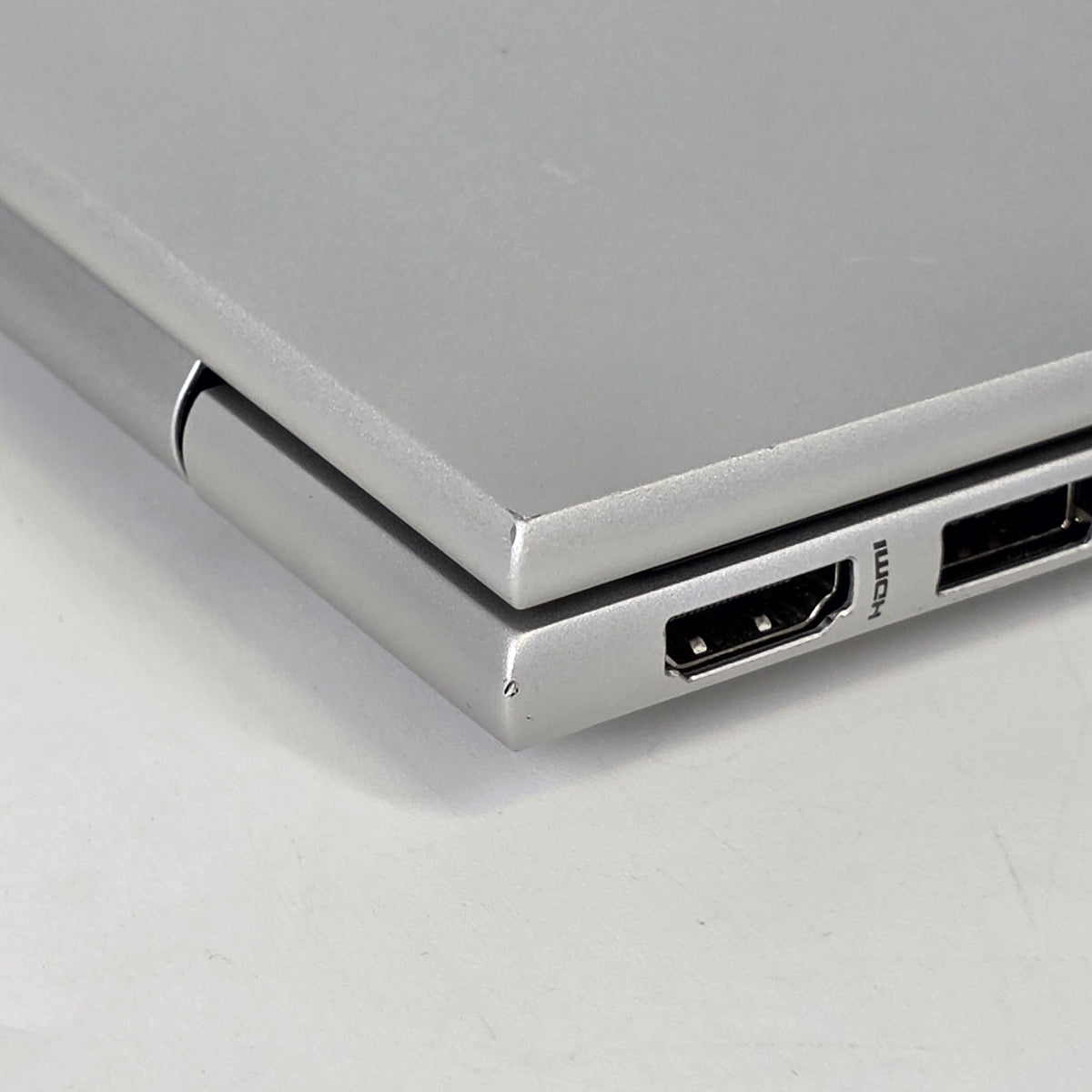 HP Elitebook 840 G9 14 Silver 1.6 GHz Intel Core i5 12th Gen. 16GB RAM 512GB Solid State Drive