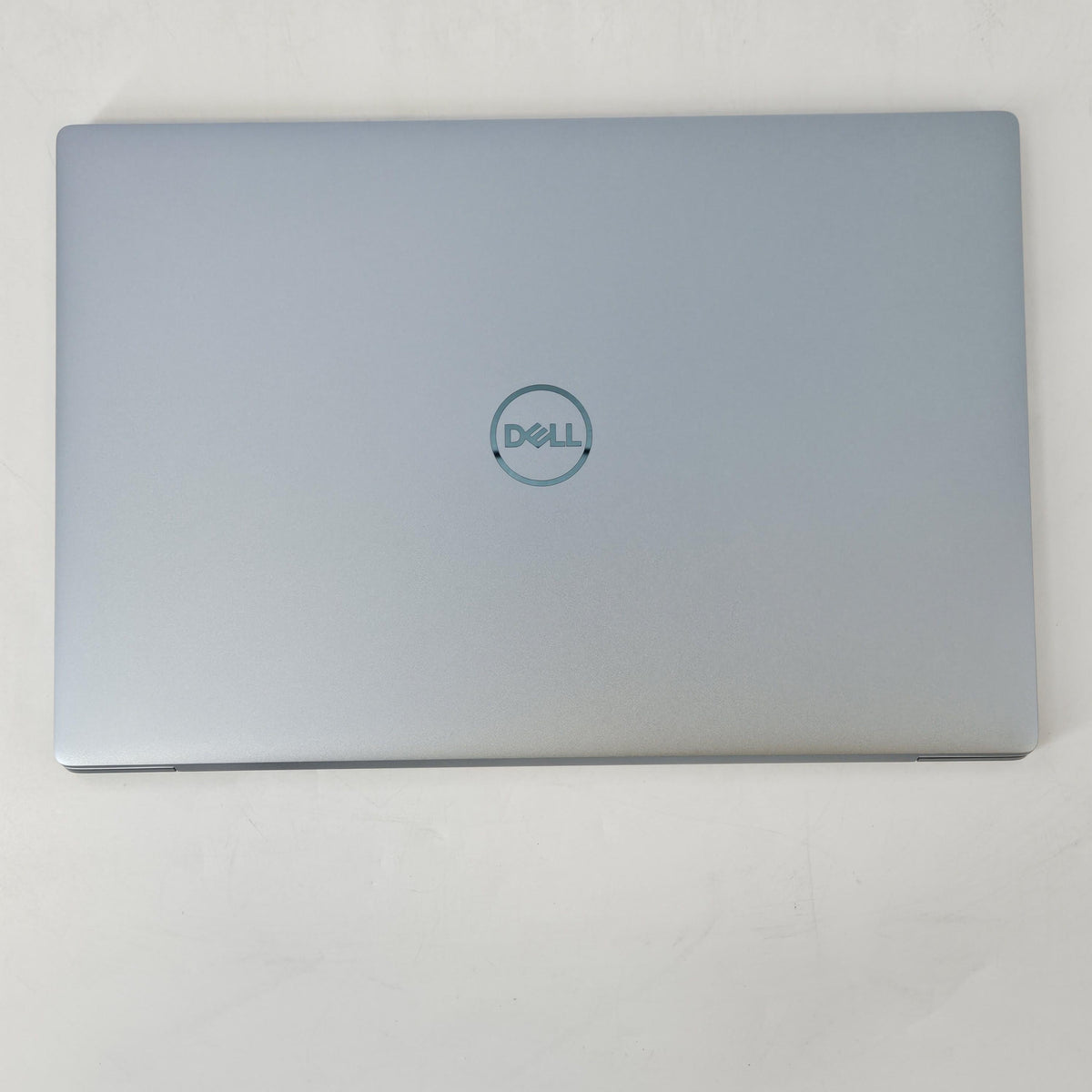 Dell XPS 13 9315 Blue 1.0 GHz Intel Core i5 12th Gen. 8GB RAM 256GB Solid State Drive
