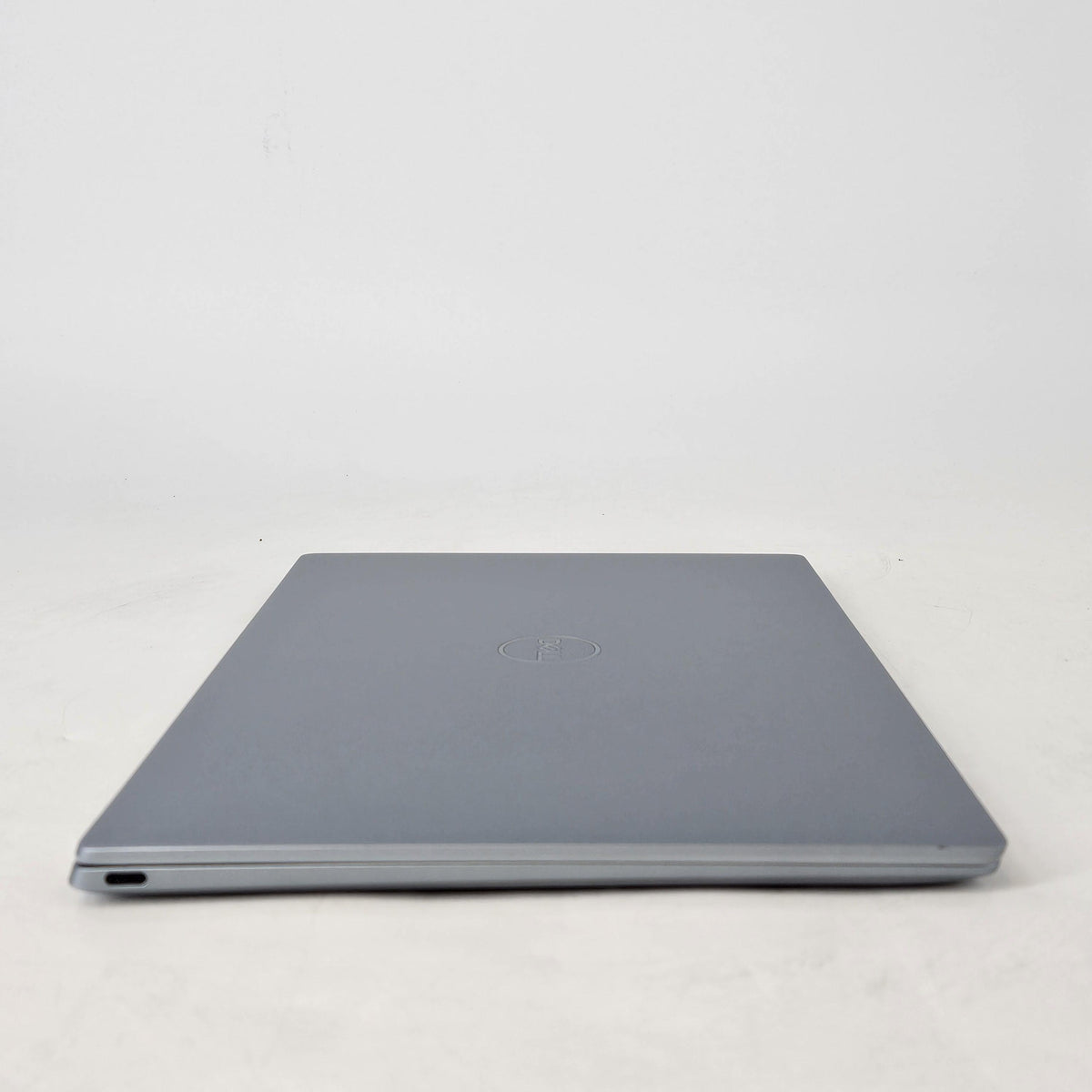 Dell XPS 13 9315 Blue 1.0 GHz Intel Core i5 12th Gen. 8GB RAM 256GB Solid State Drive