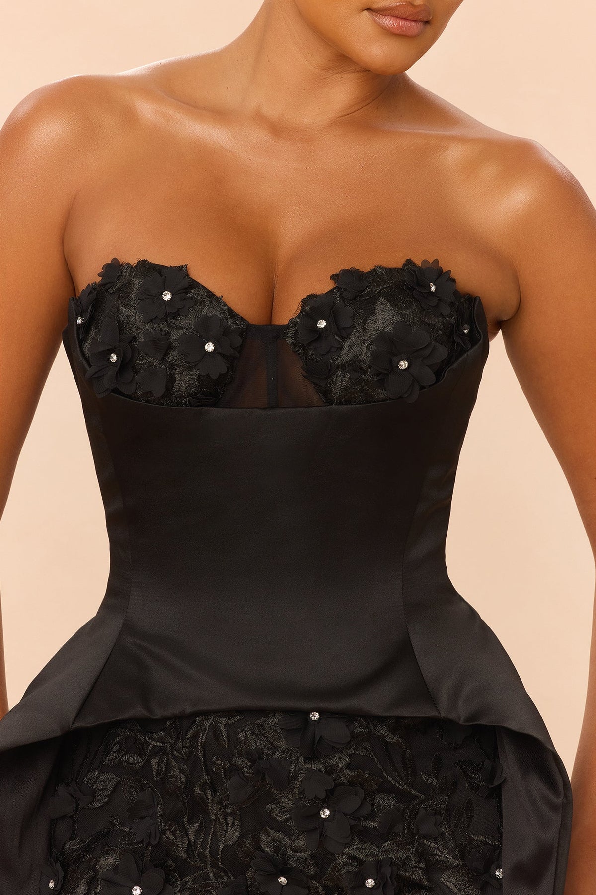 Grand Entrance Strapless Gown - Black
