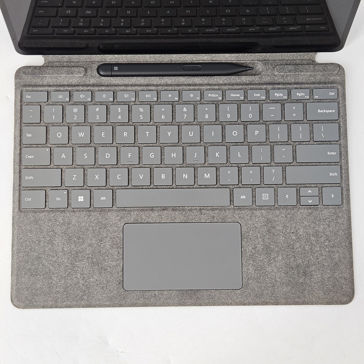 Microsoft Surface Pro 8 13 Silver WiFi 3.0 GHz Intel Core i7 11th Gen. 16GB RAM 512GB Solid State Drive
