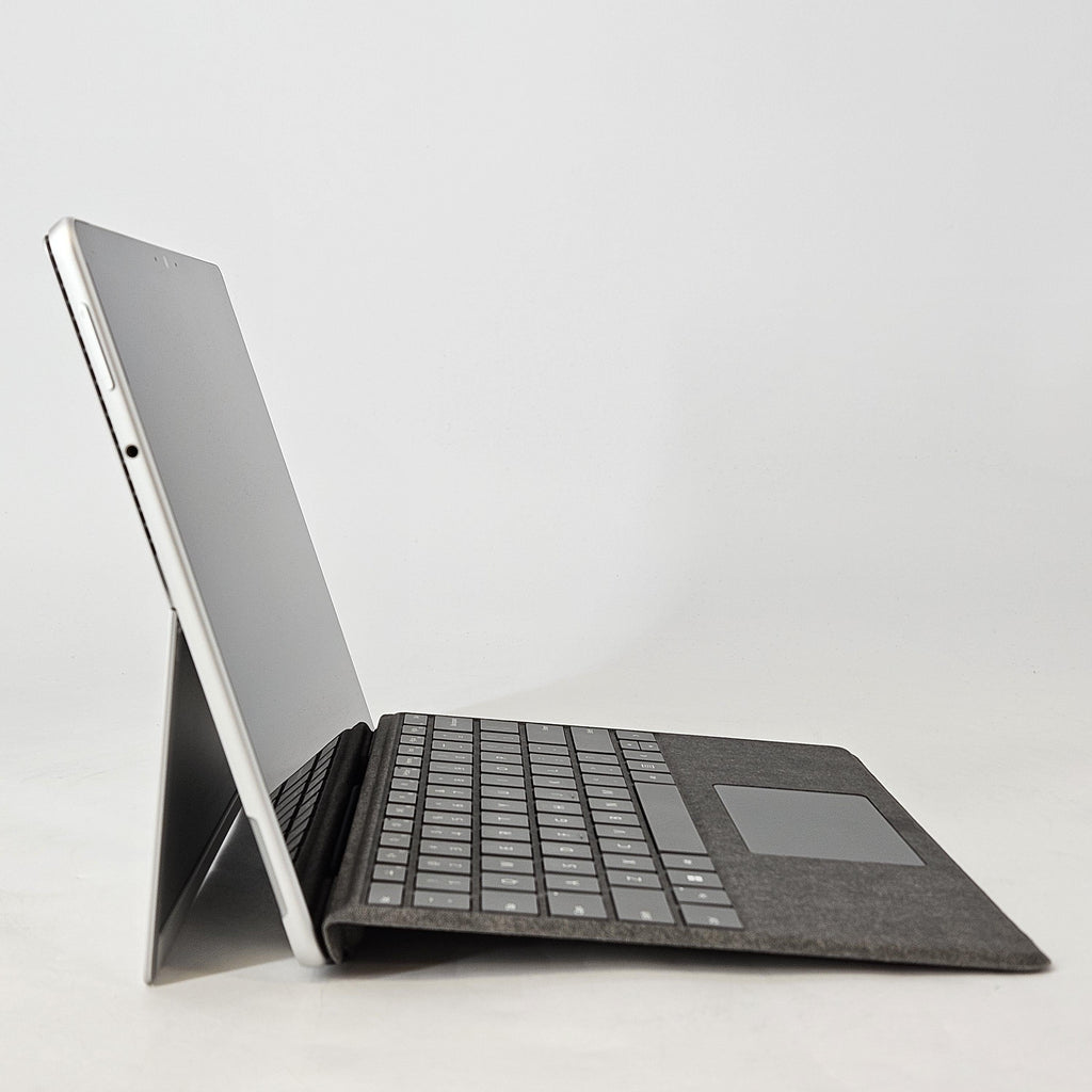 Microsoft Surface Pro 8 13 Silver WiFi 3.0 GHz Intel Core i7 11th Gen. 16GB RAM 512GB Solid State Drive
