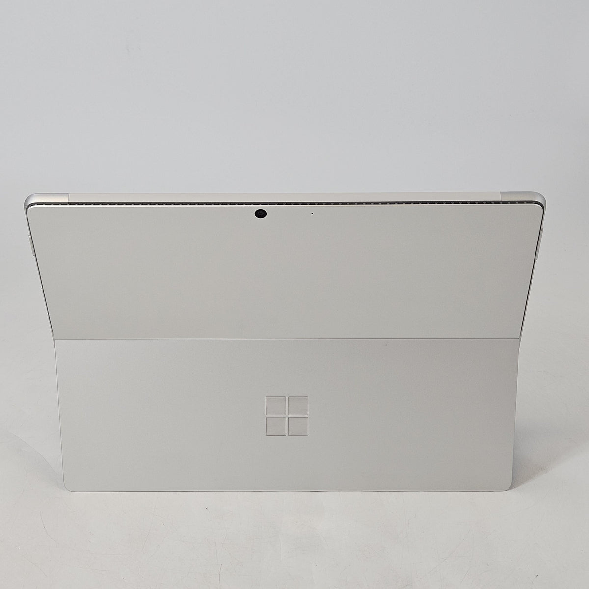 Microsoft Surface Pro 8 13 Silver WiFi 3.0 GHz Intel Core i7 11th Gen. 16GB RAM 512GB Solid State Drive