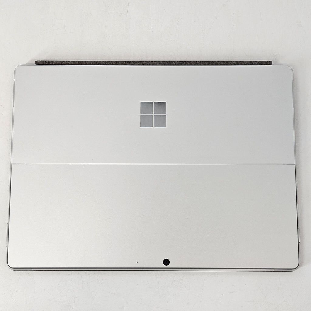 Microsoft Surface Pro 8 13 Silver WiFi 3.0 GHz Intel Core i7 11th Gen. 16GB RAM 512GB Solid State Drive