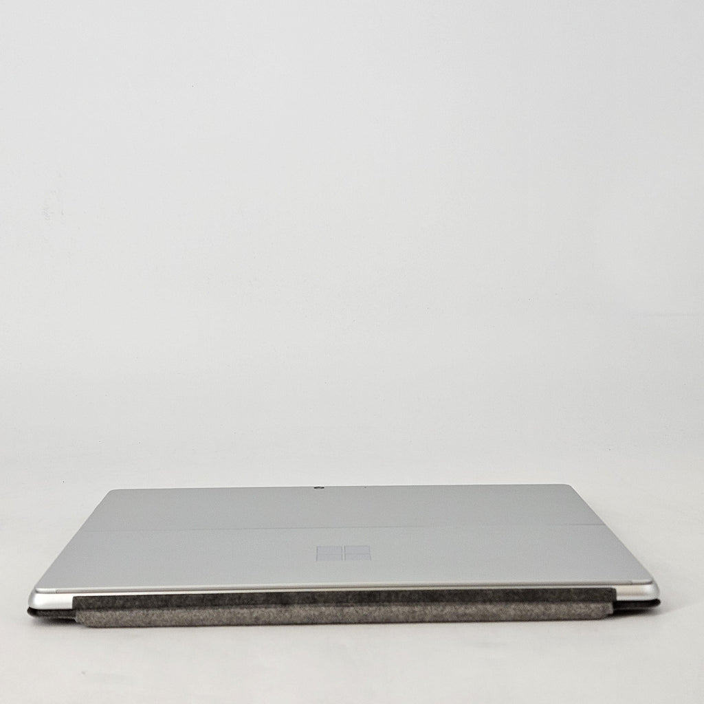 Microsoft Surface Pro 8 13 Silver WiFi 3.0 GHz Intel Core i7 11th Gen. 16GB RAM 512GB Solid State Drive