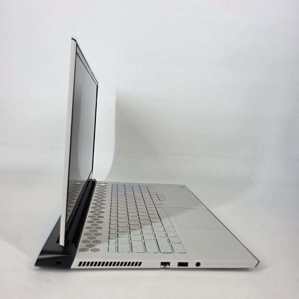 Dell Alienware M17 R4 White 2.2 GHz Intel Core i7 10th Gen. 16GB RAM 1TB Solid State Drive NVIDIA GeForce RTX 3070 8 GB
