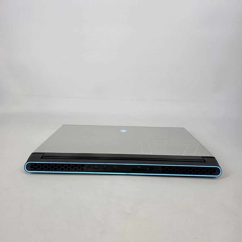 Dell Alienware M17 R4 White 2.2 GHz Intel Core i7 10th Gen. 16GB RAM 1TB Solid State Drive NVIDIA GeForce RTX 3070 8 GB