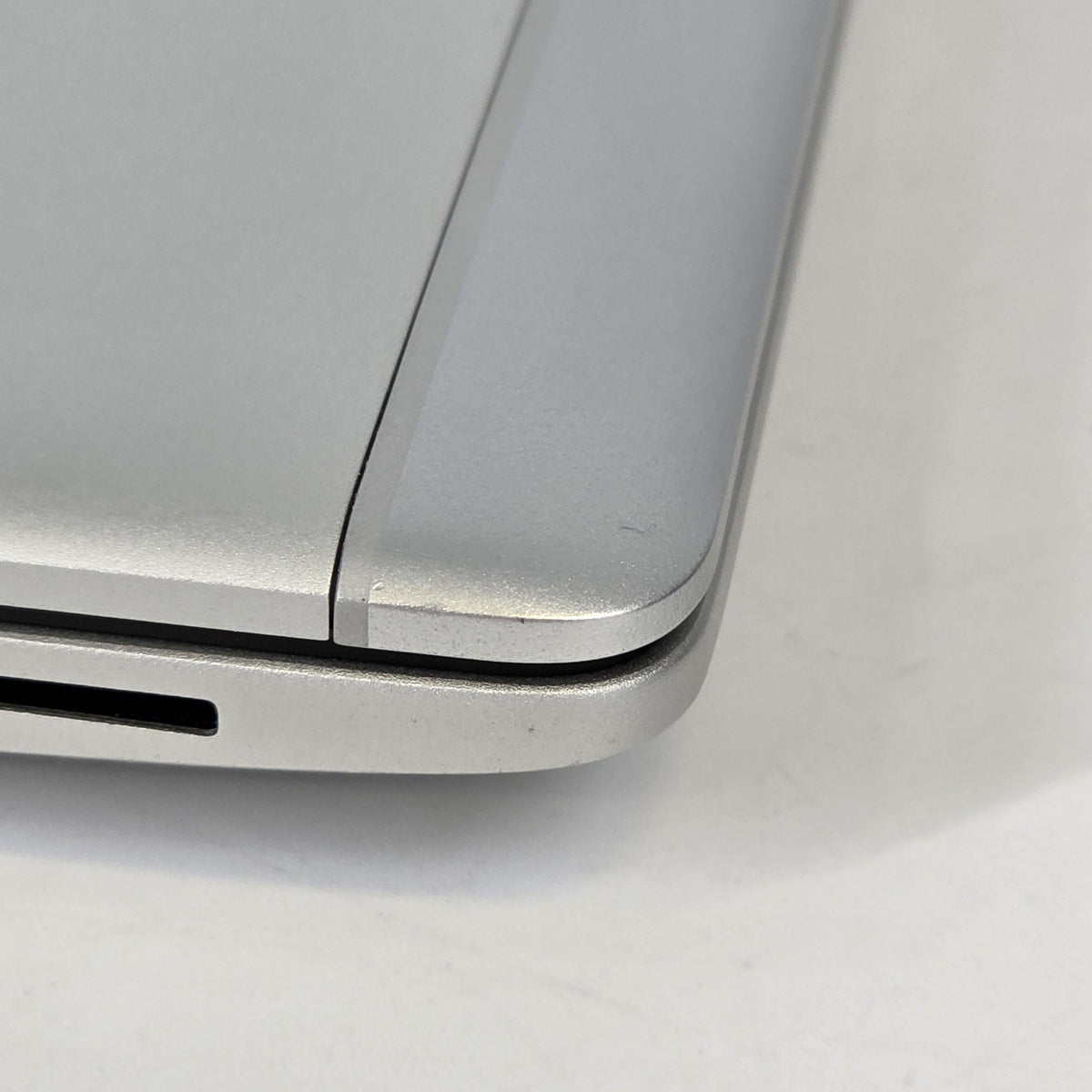 HP Elitebook 840 G6 14 Silver 1.8 GHz Intel Core i7 8th Gen. 16GB RAM 512GB Solid State Drive