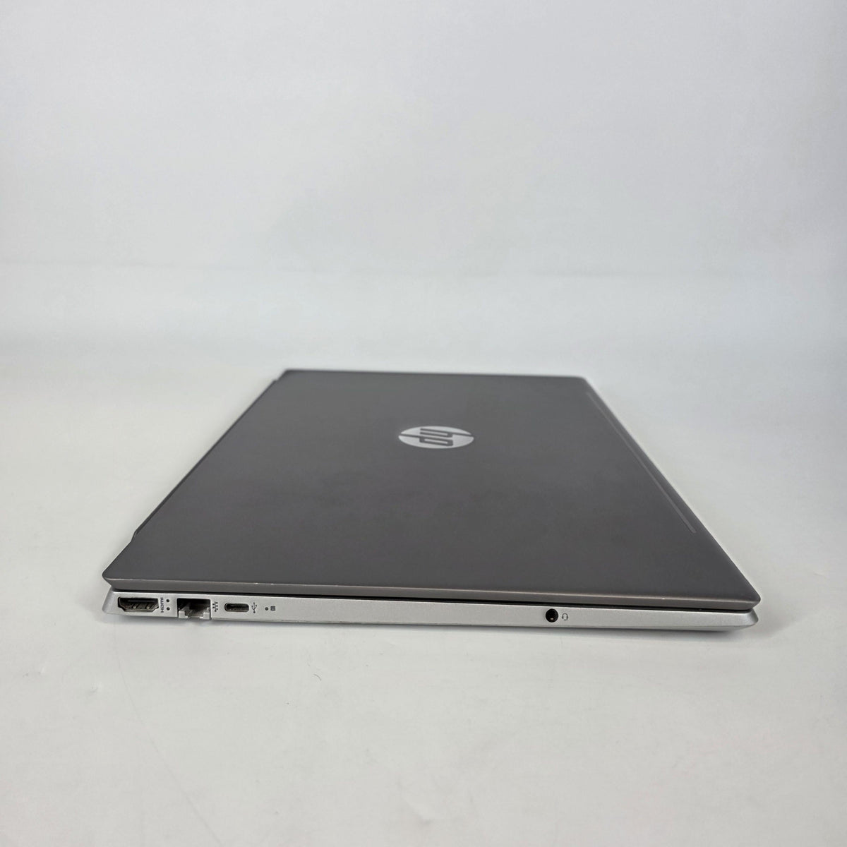 HP Pavilion 15 Silver 1.3 GHz Intel Core i7 10th Gen. 16GB RAM 512GB Solid State Drive