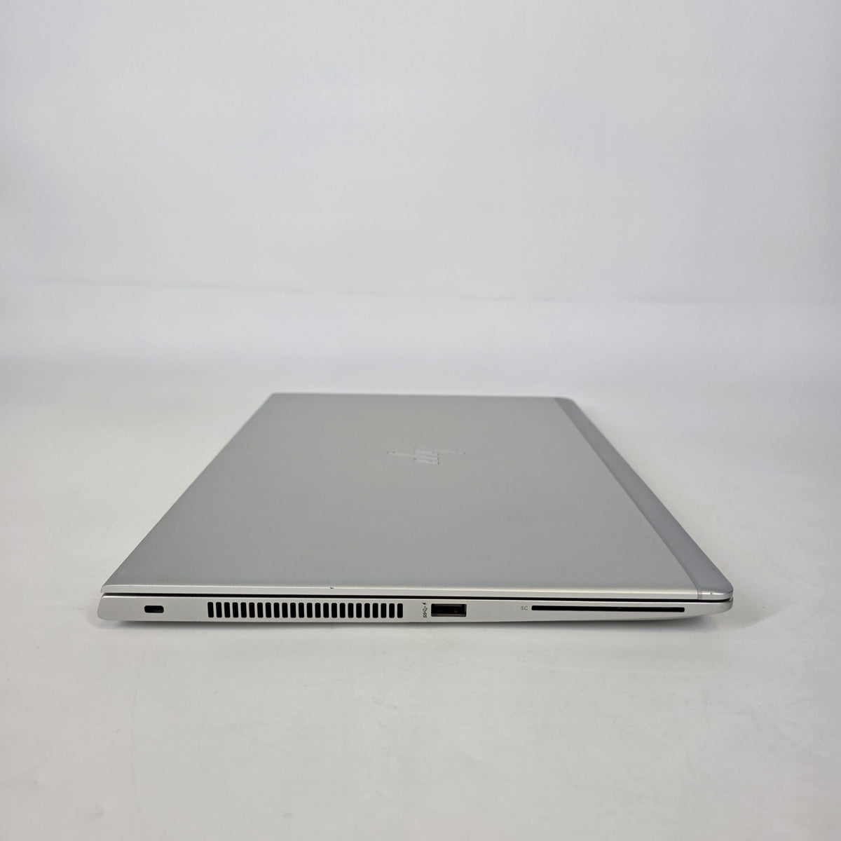 HP Elitebook 840 G5 14 Silver 1.7 GHz Intel Core i5 8th Gen. 8GB RAM 500GB Solid State Drive