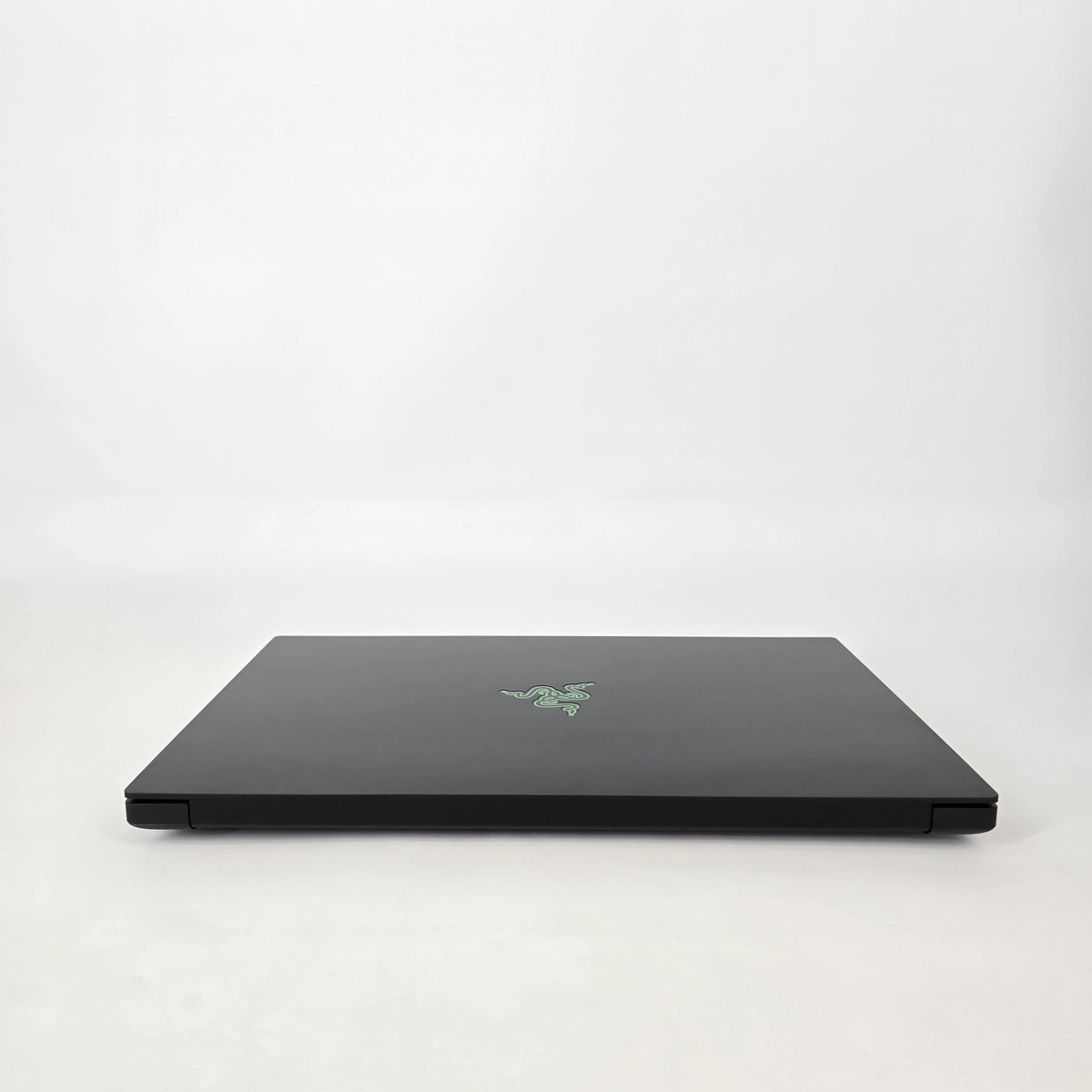 Razer Blade 15 Base 2019 Black 2.6 GHz Intel Core i7 9th Gen. 16GB RAM 256GB Solid State Drive NVIDIA GeForce GTX 1660 Ti 6 GB