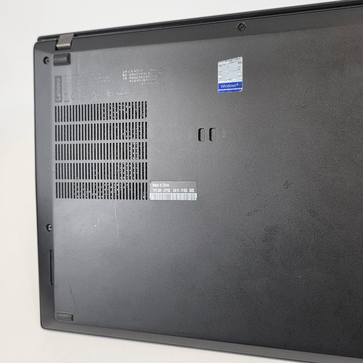 Lenovo ThinkPad T490s 14 Black 1.6 GHz Intel Core i5 8th Gen. 16GB RAM 256GB Solid State Drive