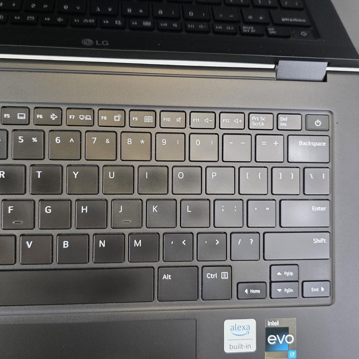 LG Gram 14 (2-in-1) Black 2.1 GHz Intel Core i7 12th Gen. 8GB RAM 512GB Solid State Drive