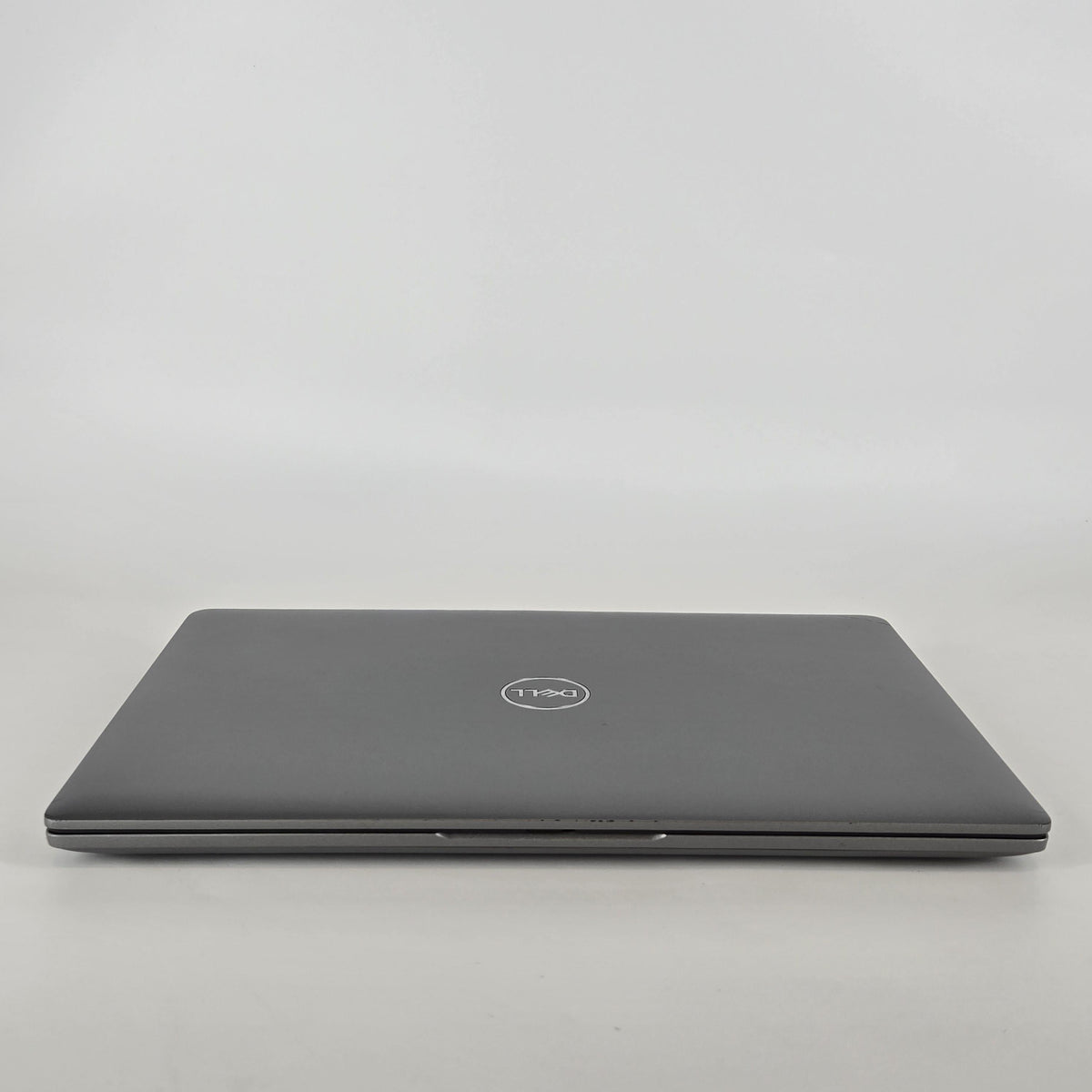 Dell Precision 3490 14 Gray 1.4 GHz Intel Core Ultra 7 64GB RAM 1TB Solid State Drive NVIDIA RTX 500 Ada 4 GB