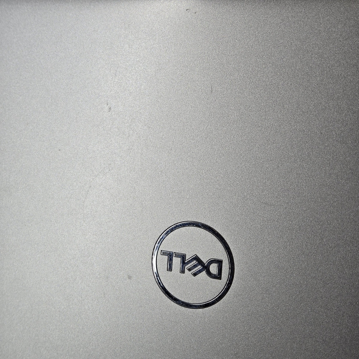 Dell Precision 3490 14 Gray 1.4 GHz Intel Core Ultra 7 64GB RAM 1TB Solid State Drive NVIDIA RTX 500 Ada 4 GB