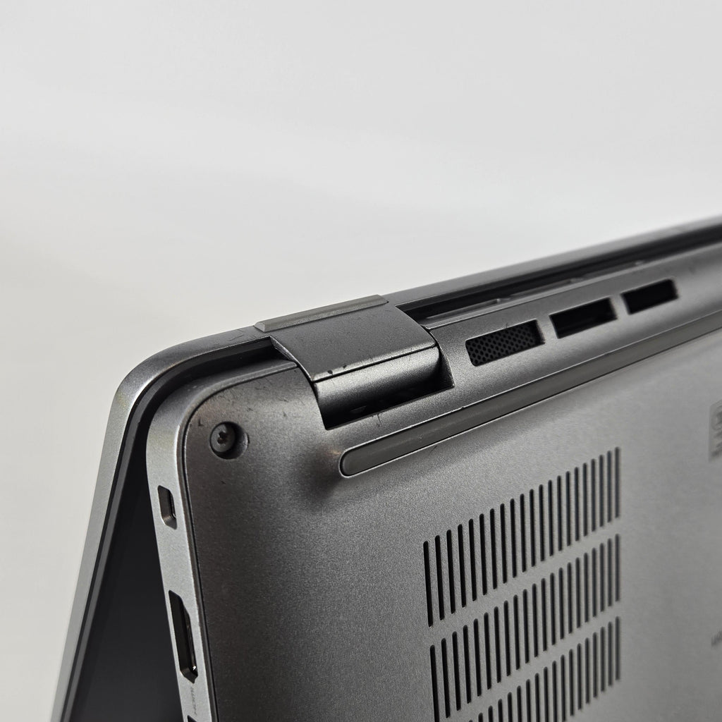 Dell Precision 3490 14 Gray 1.4 GHz Intel Core Ultra 7 64GB RAM 1TB Solid State Drive NVIDIA RTX 500 Ada 4 GB