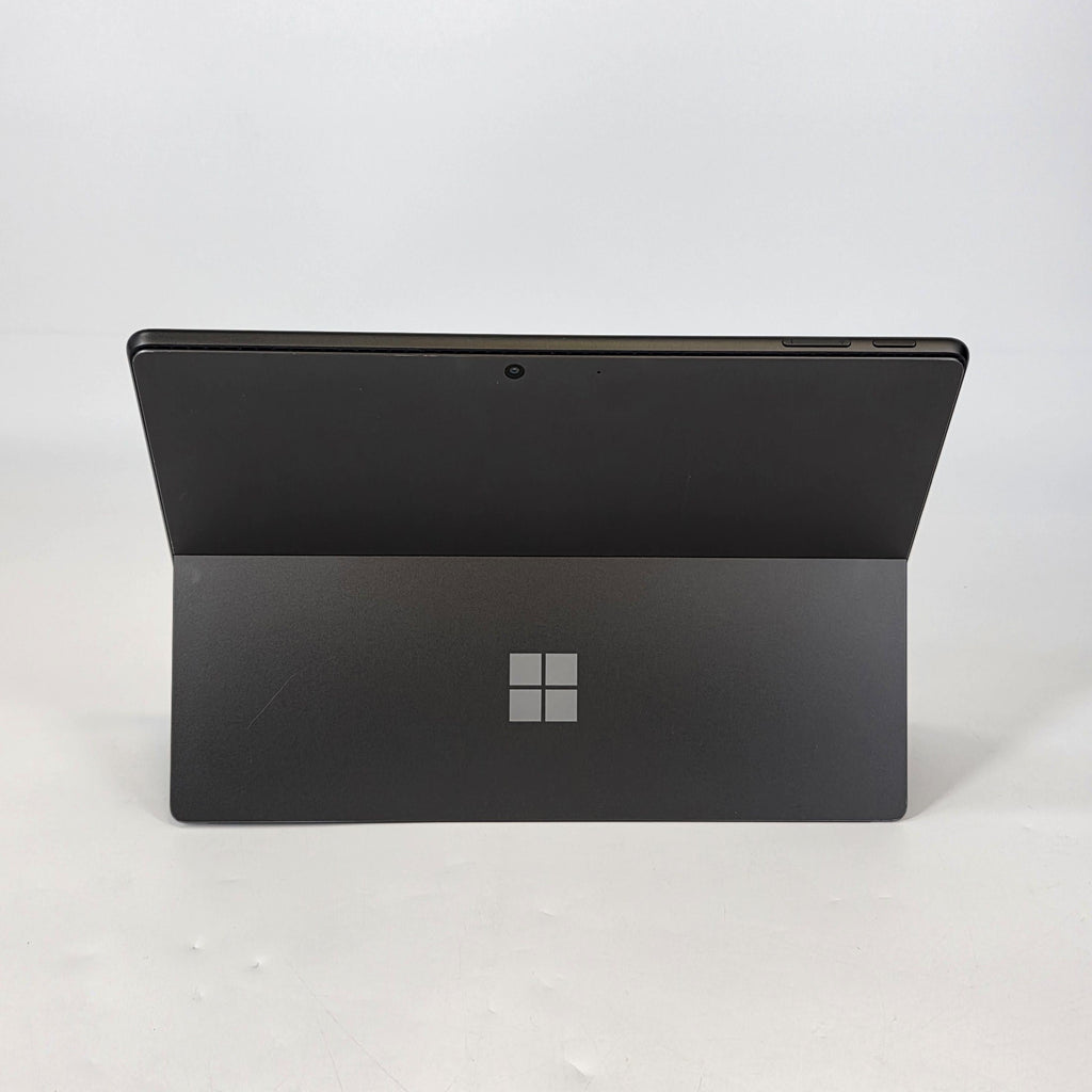 Surface Pro 9 13 Graphite WiFi 2.7 GHz Intel Core i7 12th Gen. 16GB RAM 512GB Solid State Drive