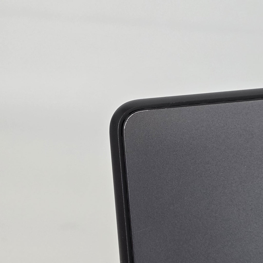 Surface Pro 9 13 Graphite WiFi 2.7 GHz Intel Core i7 12th Gen. 16GB RAM 512GB Solid State Drive
