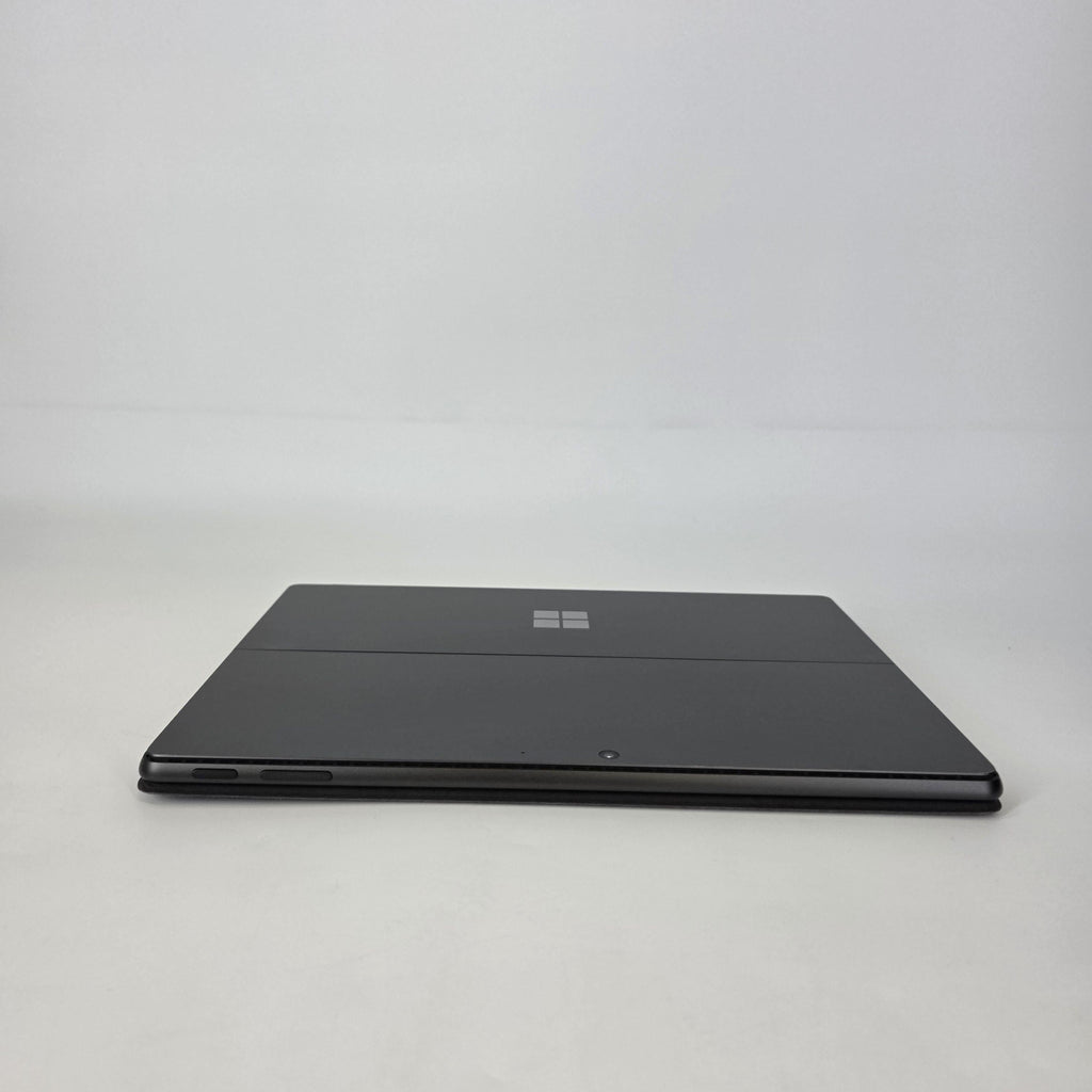 Surface Pro 9 13 Graphite WiFi 2.7 GHz Intel Core i7 12th Gen. 16GB RAM 512GB Solid State Drive