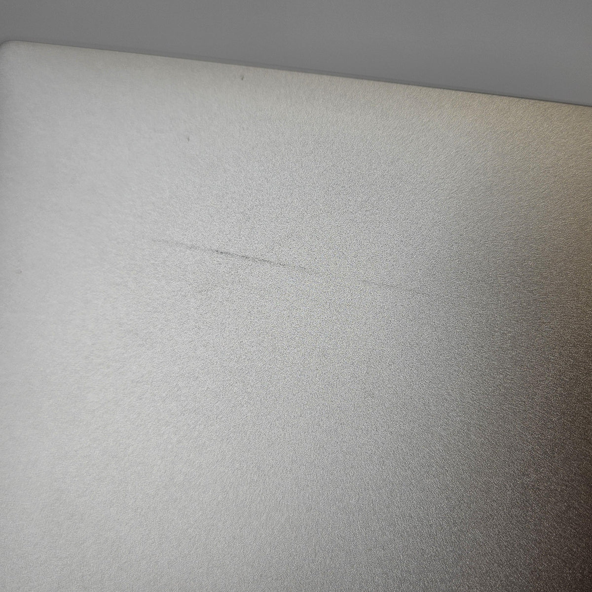 Dell XPS 15 9520 Silver 2.3 GHz Intel Core i7 12th Gen. 32GB RAM 512GB Solid State Drive NVIDIA GeForce RTX 3050 4 GB