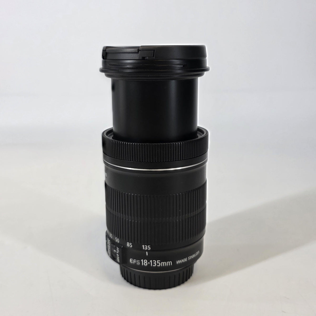 Canon EF-S 18-135mm Black