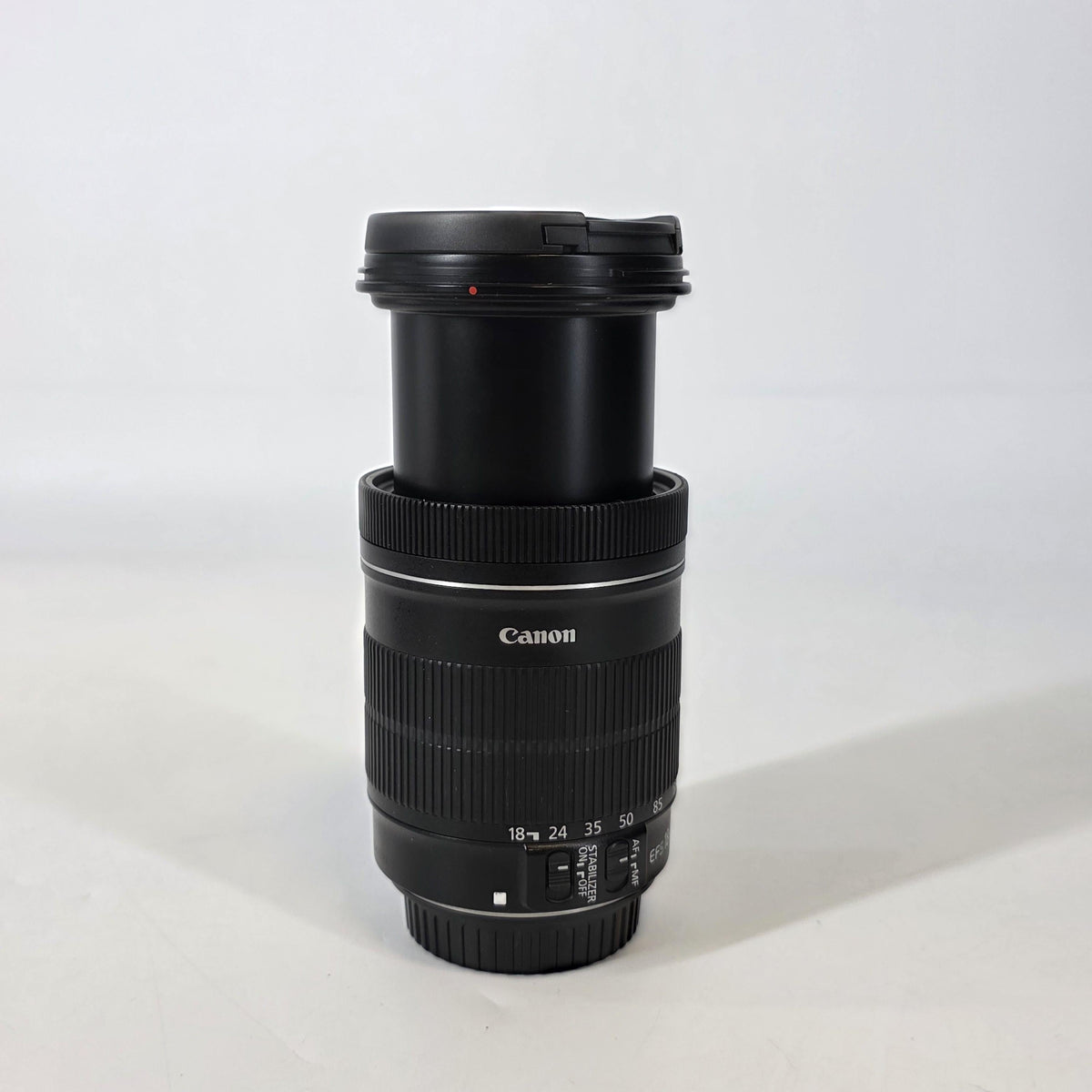 Canon EF-S 18-135mm Black