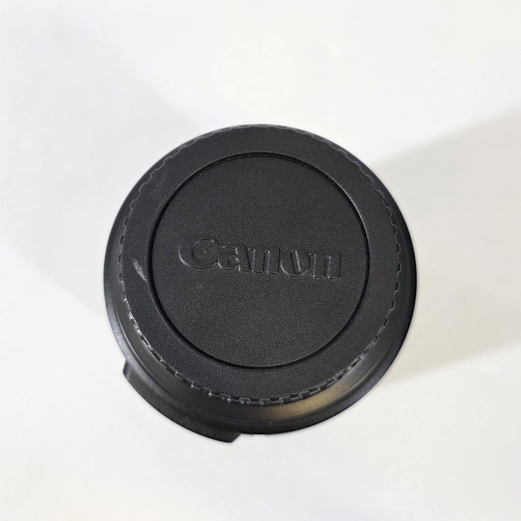 Canon EF-S 18-135mm Black