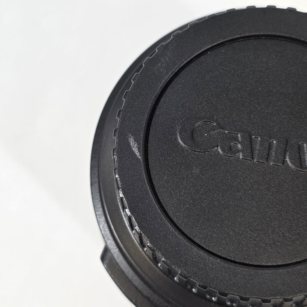 Canon EF-S 18-135mm Black