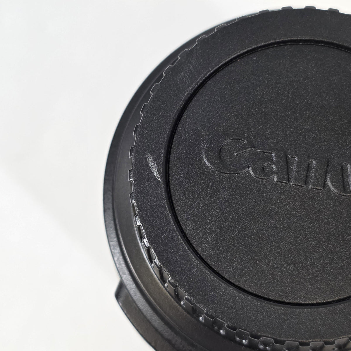 Canon EF-S 18-135mm Black