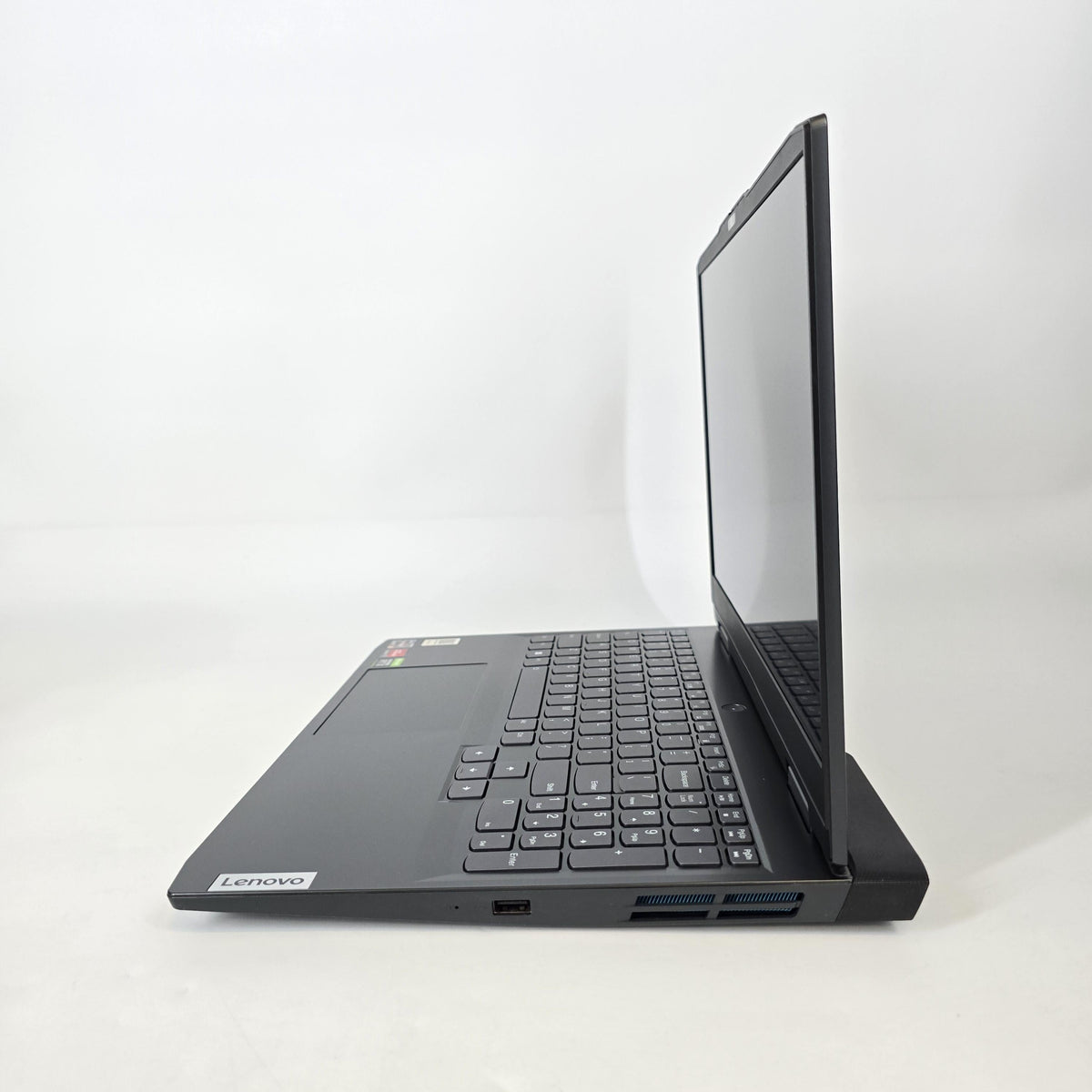 Lenovo IdeaPad Gaming 3 15.6 Gray 3.3 GHz AMD Ryzen 5 6600H 32GB RAM 2TB Solid State Drive 256GB Solid State Drive NVIDIA GeForce RTX 3050 4 GB