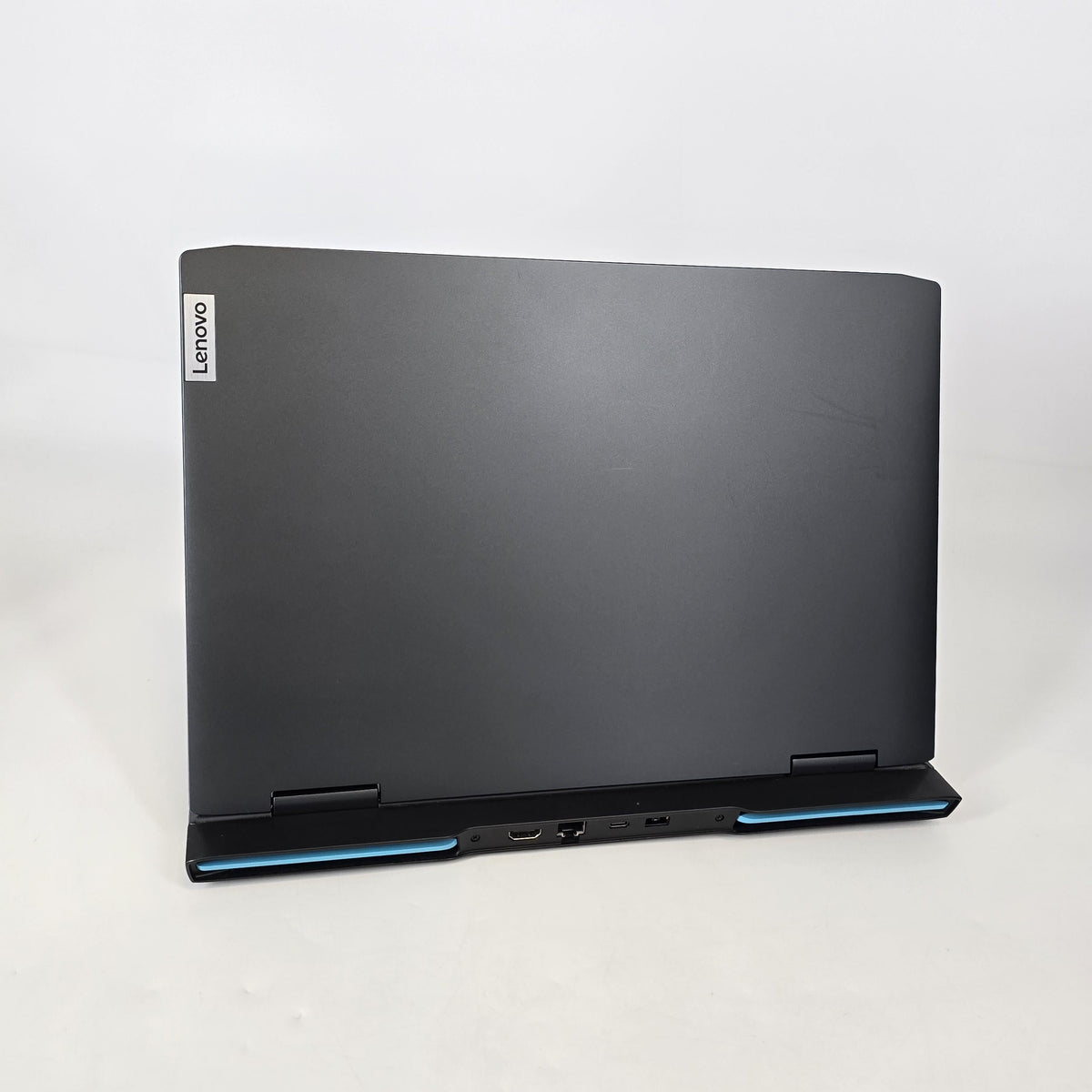 Lenovo IdeaPad Gaming 3 15.6 Gray 3.3 GHz AMD Ryzen 5 6600H 32GB RAM 2TB Solid State Drive 256GB Solid State Drive NVIDIA GeForce RTX 3050 4 GB