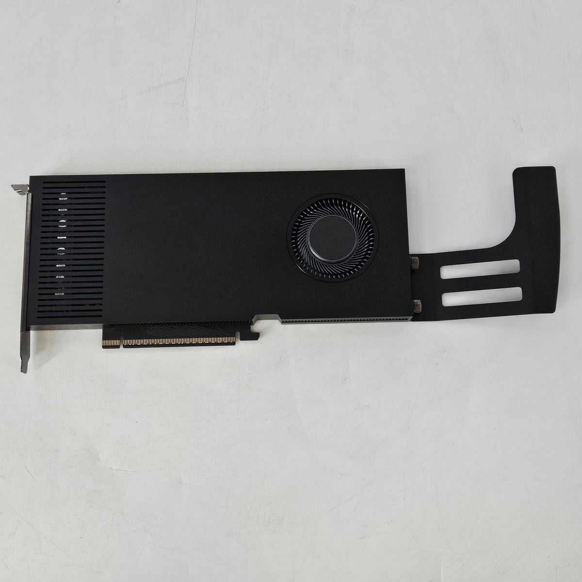 NVIDIA RTX PRO 4000 Blackwell 24GB RAM