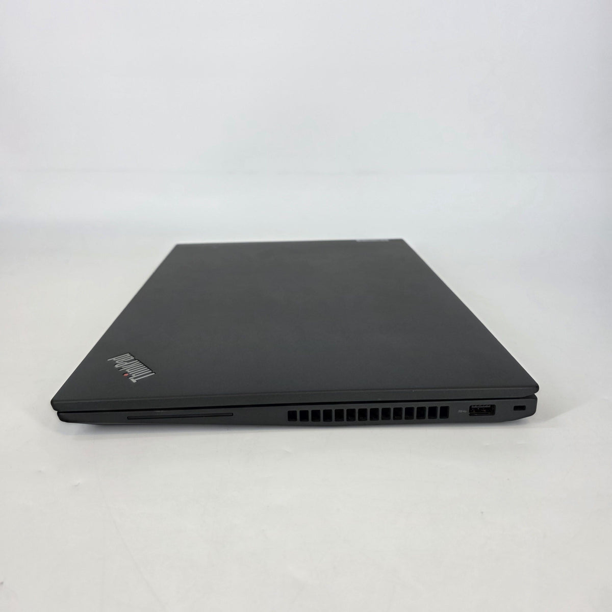 Lenovo ThinkPad P16s Gen 2 Black 3.2 GHz AMD Ryzen 5 Pro 7545U 32GB RAM 1TB Solid State Drive