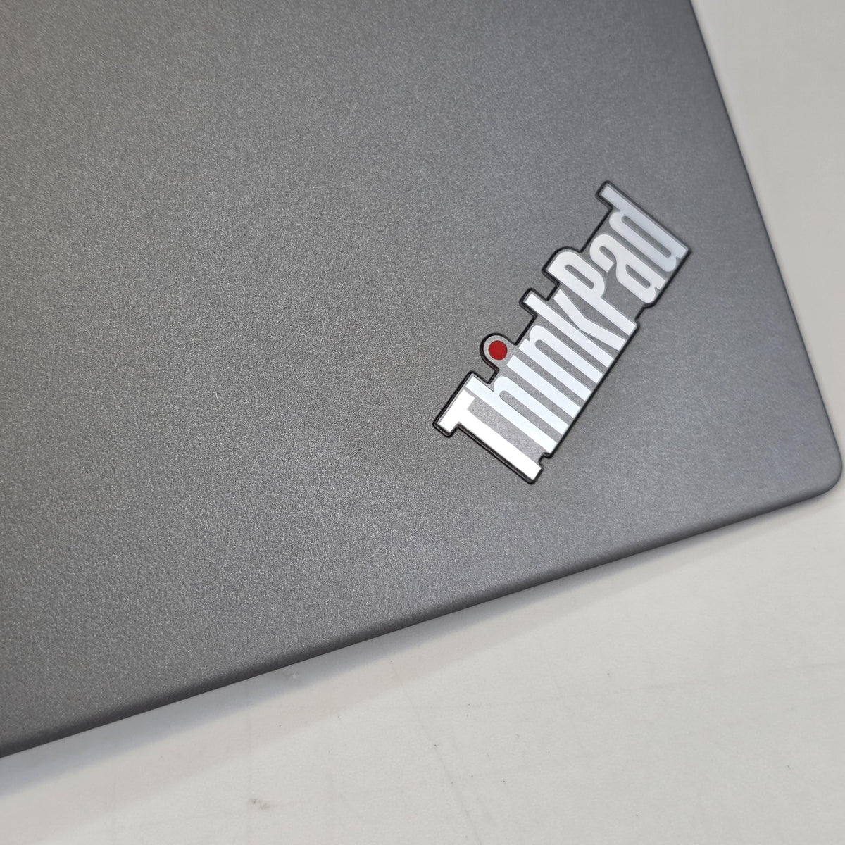 Lenovo ThinkPad T14 Gen 4 Gray 1.7 GHz Intel Core i7 13th Gen. 32GB RAM 1TB Solid State Drive