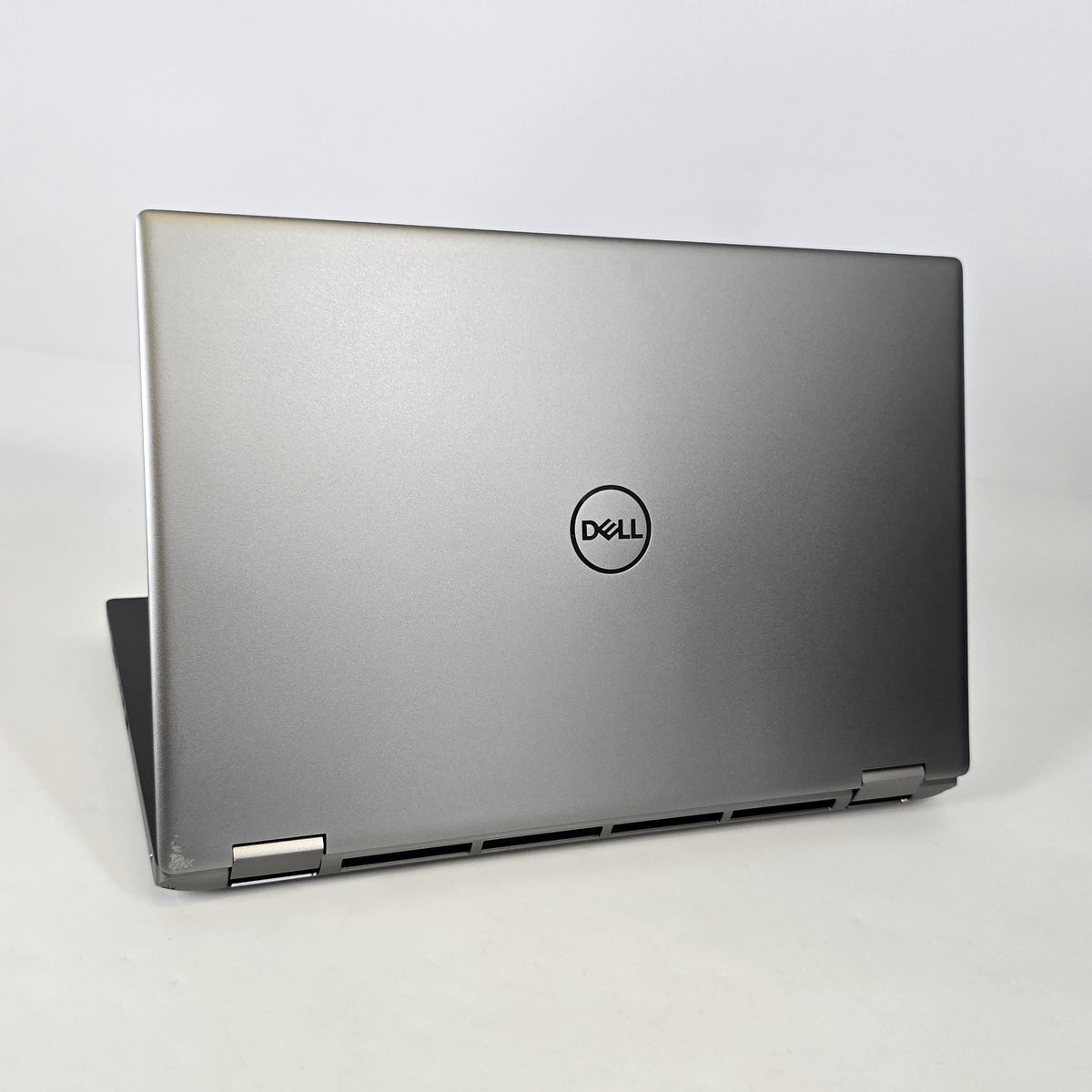 Dell Precision 7780 17.3 Gray 2.1 GHz Intel Core i7 13th Gen. 32GB RAM 256GB Solid State Drive