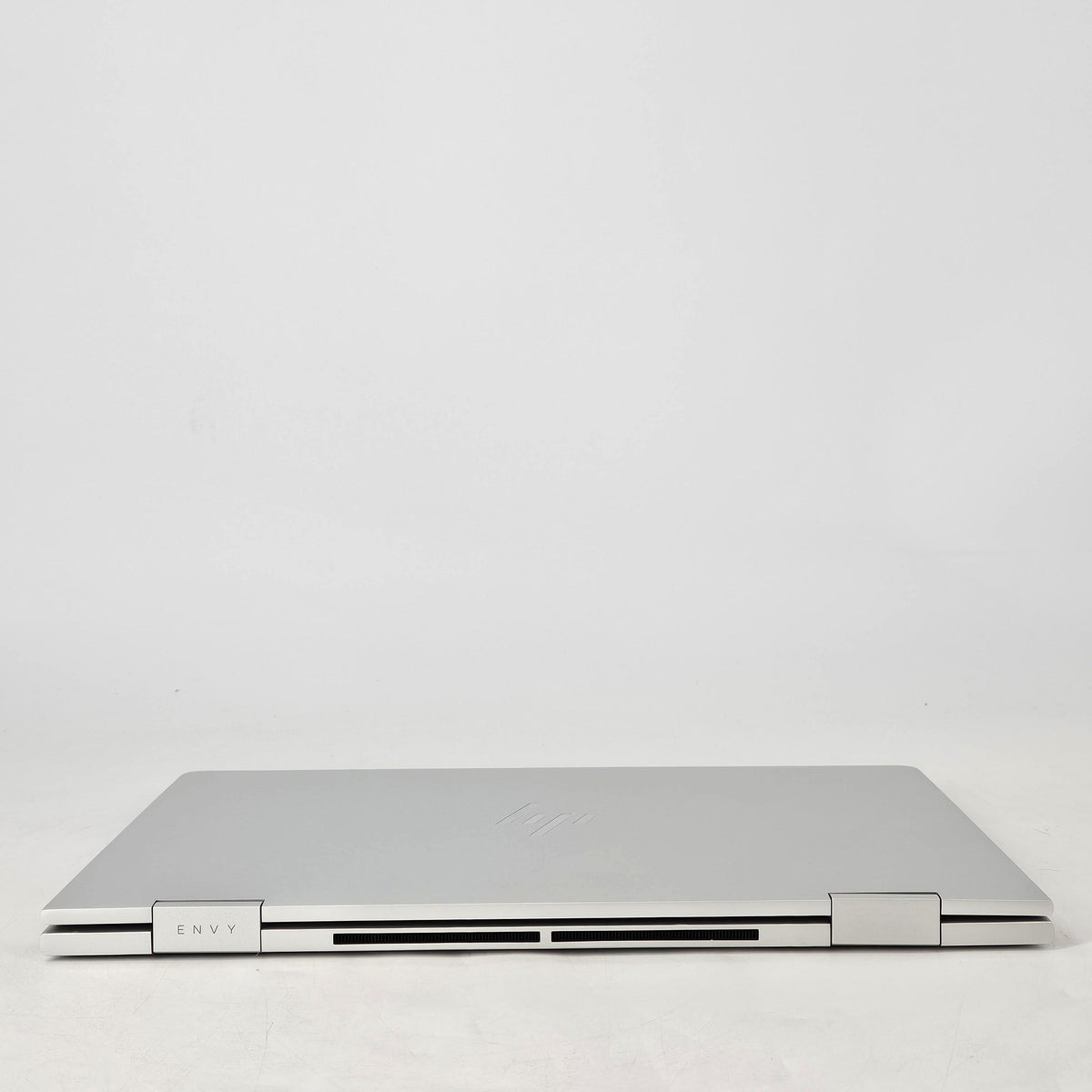 HP Envy x360 15.6 Silver 1.3 GHz Intel Core i5 12th Gen. 8GB RAM 256GB Solid State Drive