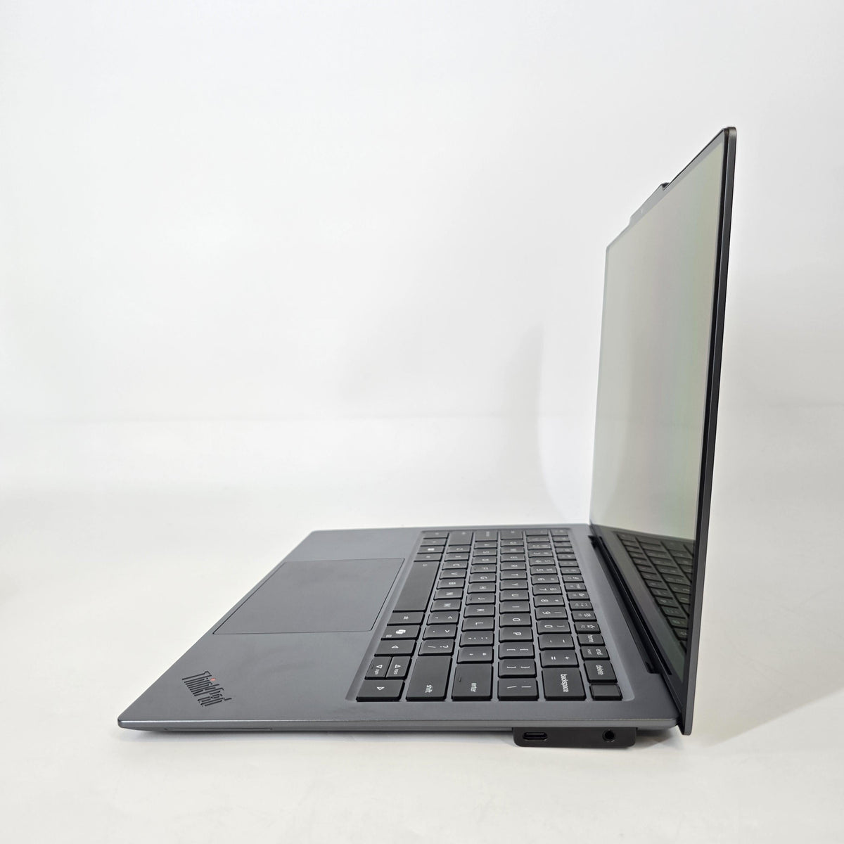 Lenovo ThinkPad X9 14 Gray 2.2 GHz Intel Core Ultra 7 Series 2 32GB RAM 1TB Solid State Drive