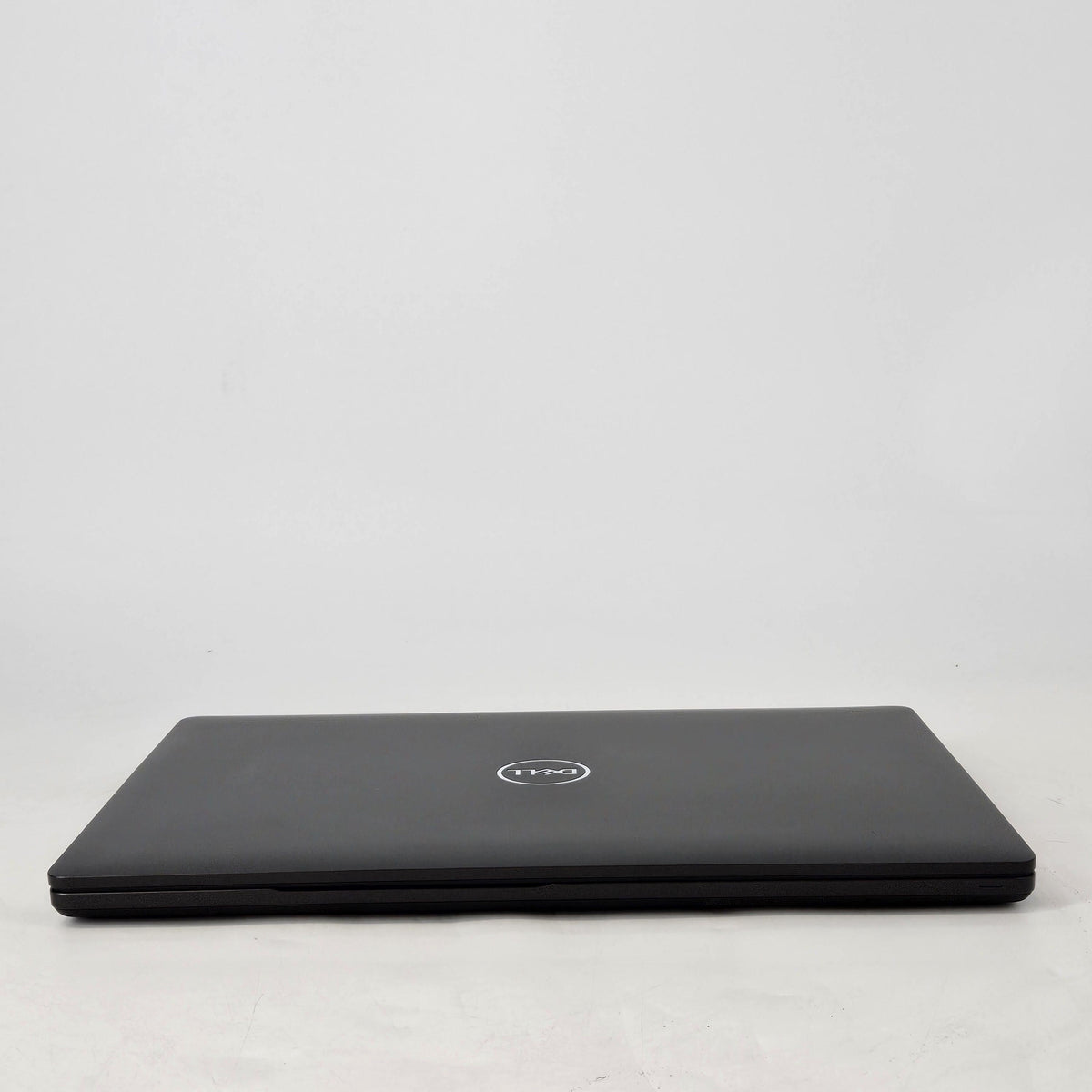 Dell Latitude 5500 15.6 Gray 1.9 GHz Intel Core i7 8th Gen. 16GB RAM 512GB Solid State Drive