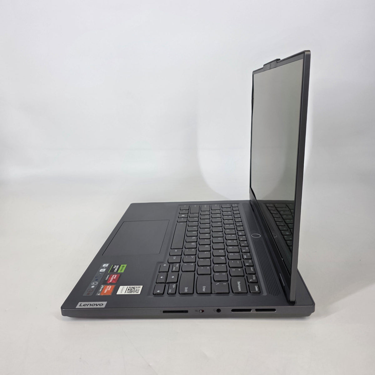Lenovo Legion Slim 5 Gen 8 14.5 Gray 3.8 GHz AMD Ryzen 7 7840HS 32GB RAM 2TB Solid State Drive NVIDIA GeForce RTX 4060 8 GB