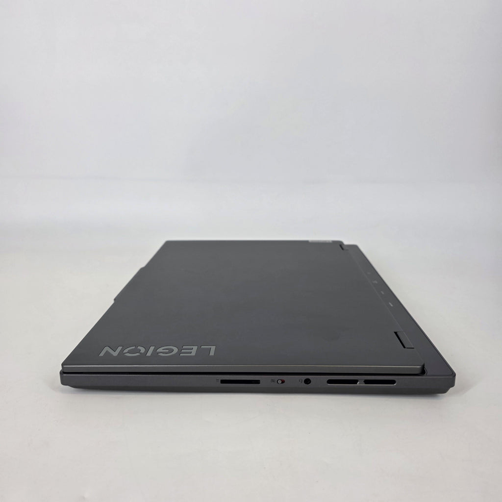 Lenovo Legion Slim 5 Gen 8 14.5 Gray 3.8 GHz AMD Ryzen 7 7840HS 32GB RAM 2TB Solid State Drive NVIDIA GeForce RTX 4060 8 GB