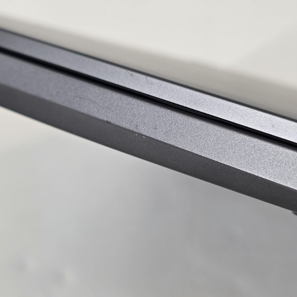Lenovo Legion Slim 5 Gen 8 14.5 Gray 3.8 GHz AMD Ryzen 7 7840HS 32GB RAM 2TB Solid State Drive NVIDIA GeForce RTX 4060 8 GB