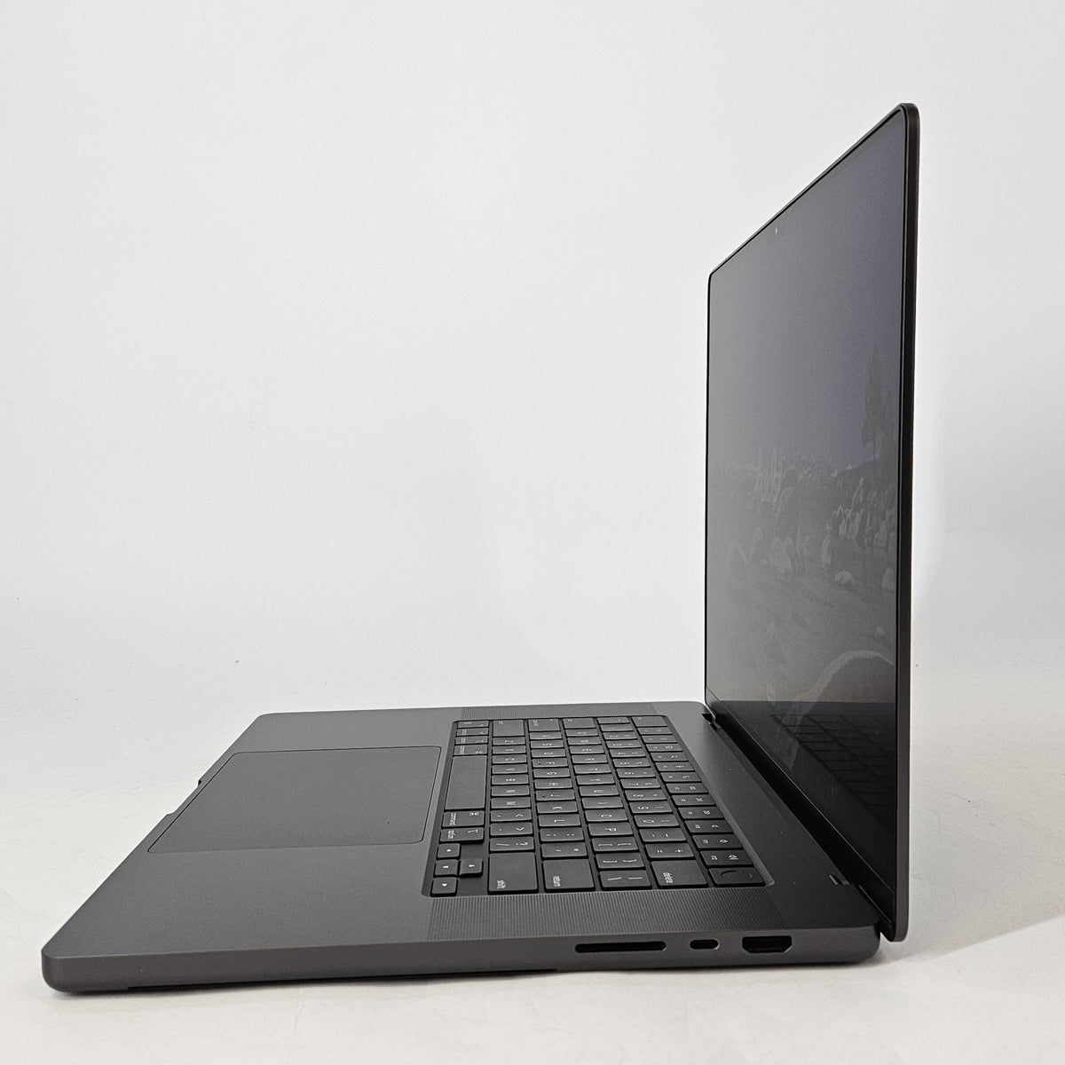 MacBook Pro 16 2024 Space Black M4 Max 16-Core CPU 128GB Unified Memory 1TB Solid State Drive 40-Core GPU