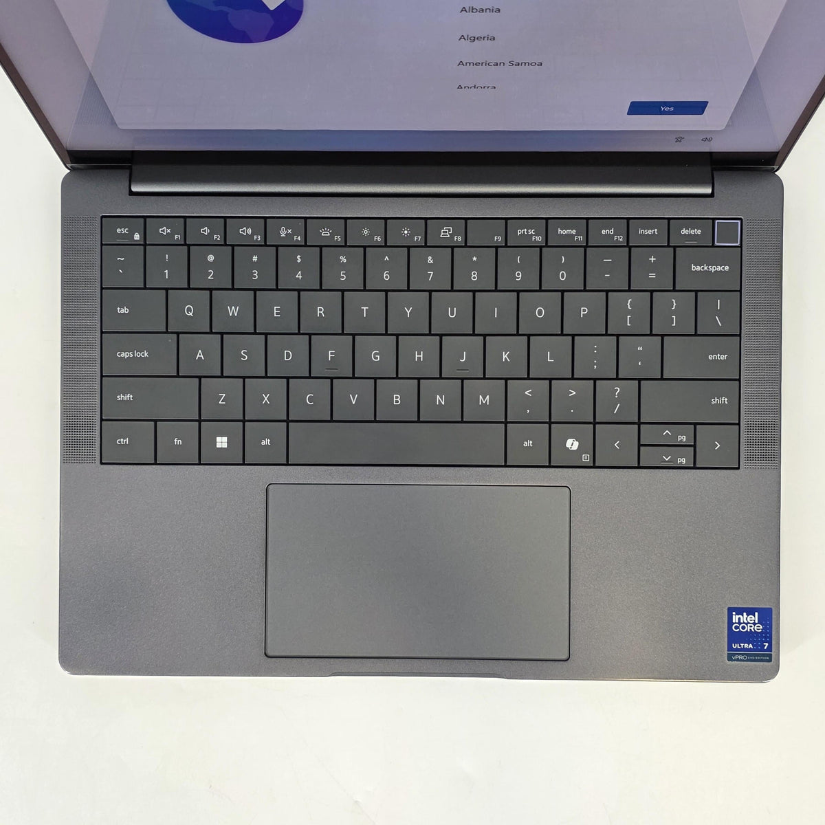 Dell Pro 13 Premium PA13250 Black 2.2 GHz Intel Core Ultra 7 Series 2 32GB RAM 512GB Solid State Drive