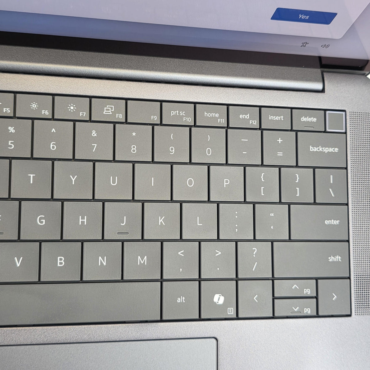 Dell Pro 13 Premium PA13250 Black 2.2 GHz Intel Core Ultra 7 Series 2 32GB RAM 512GB Solid State Drive